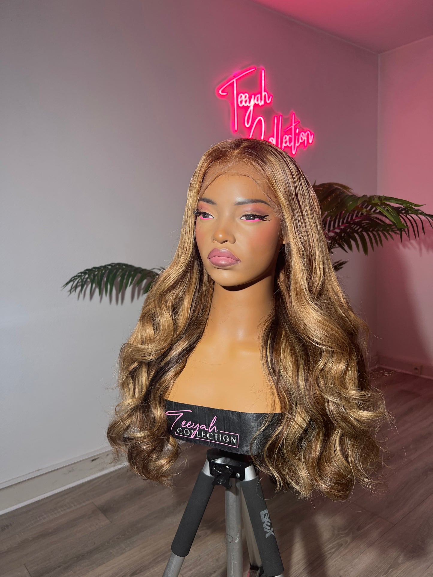 Bee 24" (Raw hair)