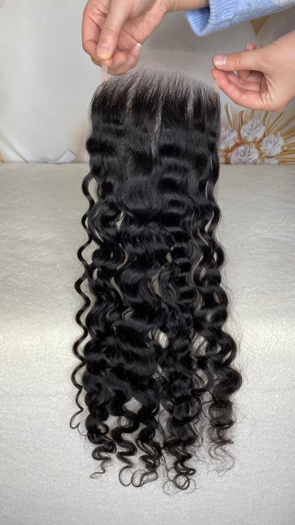Curly Closure
